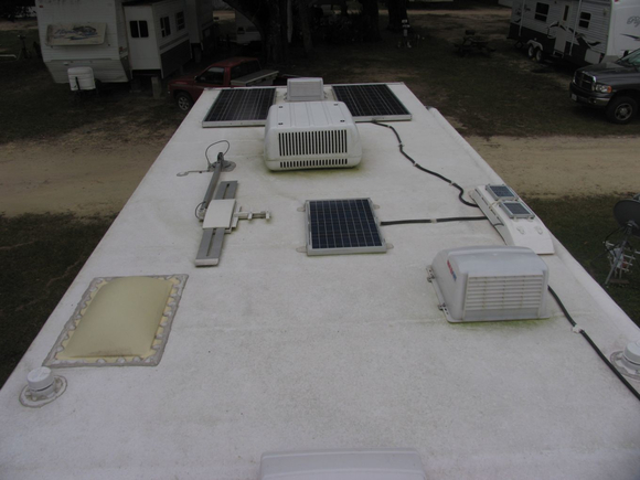 14 Toit, panneaux solaires